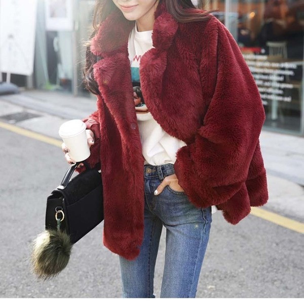 Modern női pehelykabát V-alakú gallérral több színben