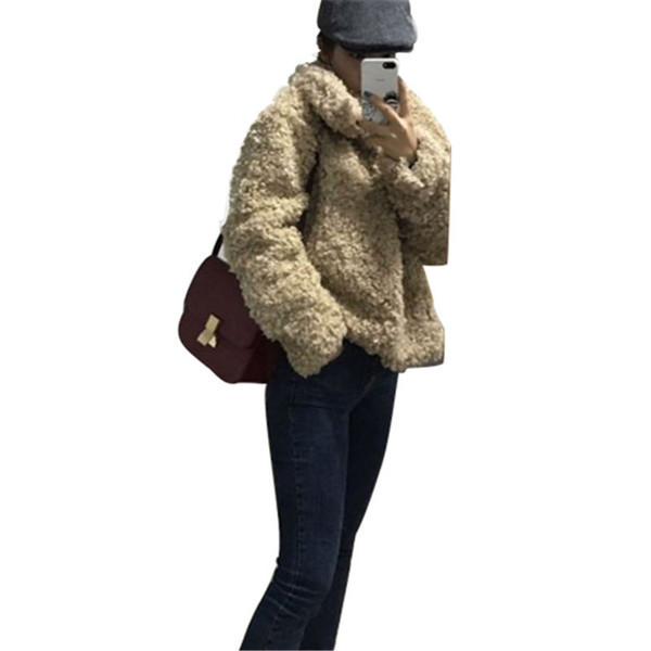 Модерна дамско пухено палто къс модел в няколко цвята 