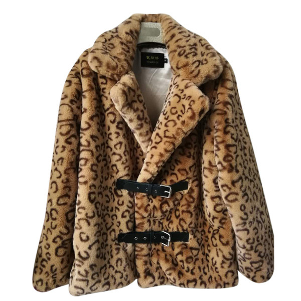 Стилно дамско палто с леопардов десен 