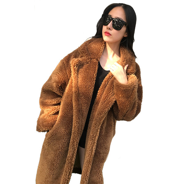 Зимно дамско пухено палто дълъг модел с V-образно деколте в два цвята 