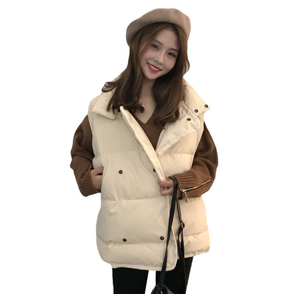 Alkalmi női mellény oldalsó rögzítéssel és zsebekkel fekete-fehér színben