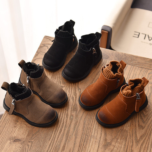 Gyerekcsizma lányoknak három színben