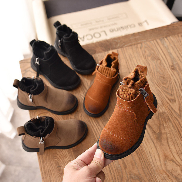 Gyerekcsizma lányoknak három színben