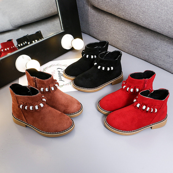 Gyerekcsizma lányoknak három színben