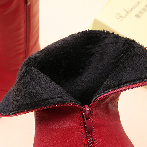 Modern gyerekcsizma lányoknak 3D elemmel