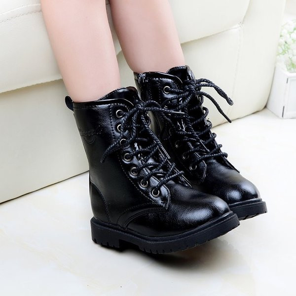 Gyerekcsizma lányoknak fekete és piros színben