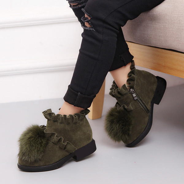 Öko velúrból készült modern gyerekcsizma lányoknak három színben