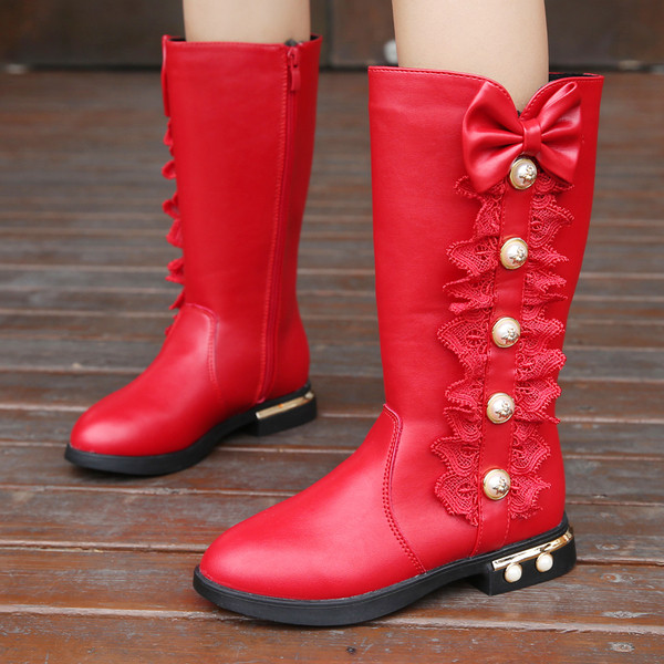 Modern, díszkövekkel díszített csizma lányoknak