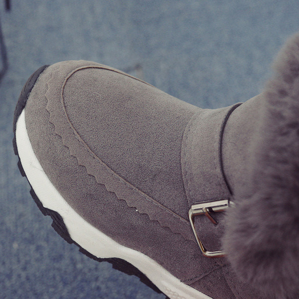 Aktuális gyerekcipő pehelytal, három színben