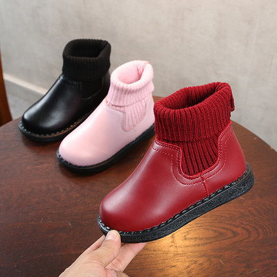 Μοντέρνες μπότες για κορίτσια σε τρία χρώματα
