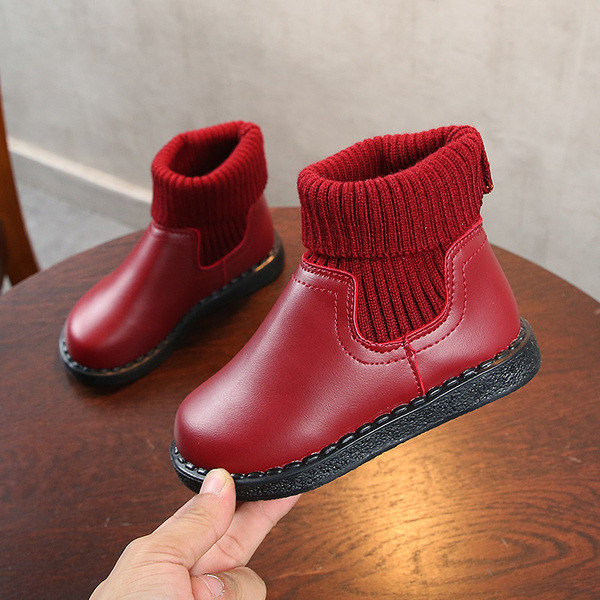 Modern gyerekcsizma lányoknak három színben