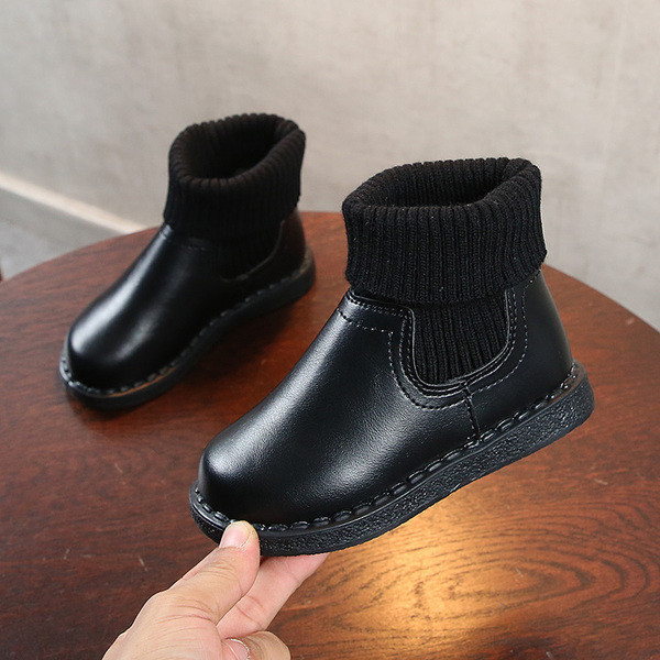 Modern gyerekcsizma lányoknak három színben