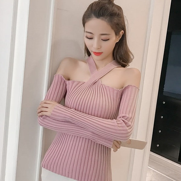 Modern női pulóver ejtett ujjakkal, három színben