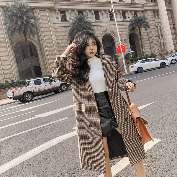 Kockás női hosszúkabát két színben