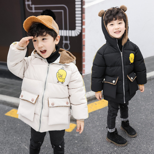 Téli gyerekdzseki fiúknak 3D kapucnival, piros, fekete és fehér színben