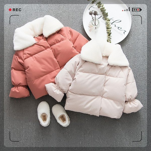 Aktuális gyerekkabát lányoknak pehelygalléros több színben