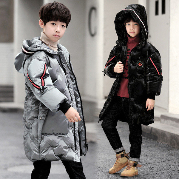 HIT Aktuális gyerekkabát fiúknak hosszú modell két színben