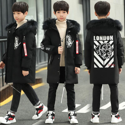 Модерно детско яке за момчета с цветна апликация дълъг модел в три цвята 