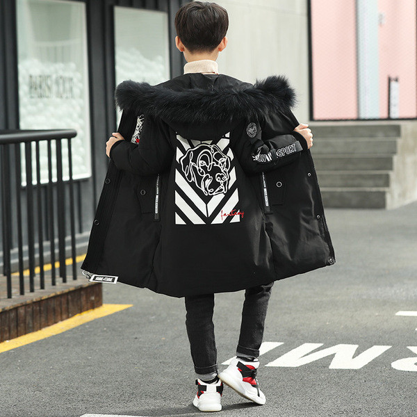 Modern gyerek kabát fiúknak színes applikációs hosszú modellel három színben