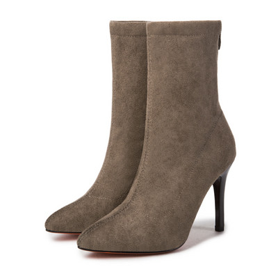 Κομψές γυναικείες μπότες σε οικολογικό σουέτ σε δύο χρώματα