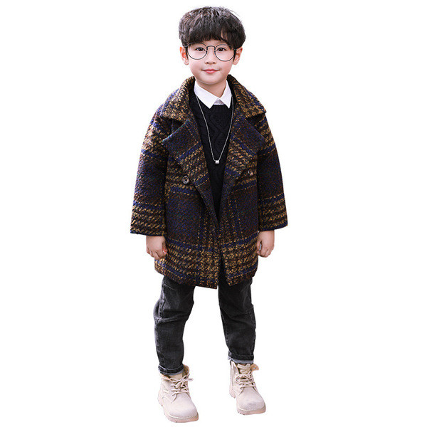 Stílusos, zsebes gyerekkabát fiúknak