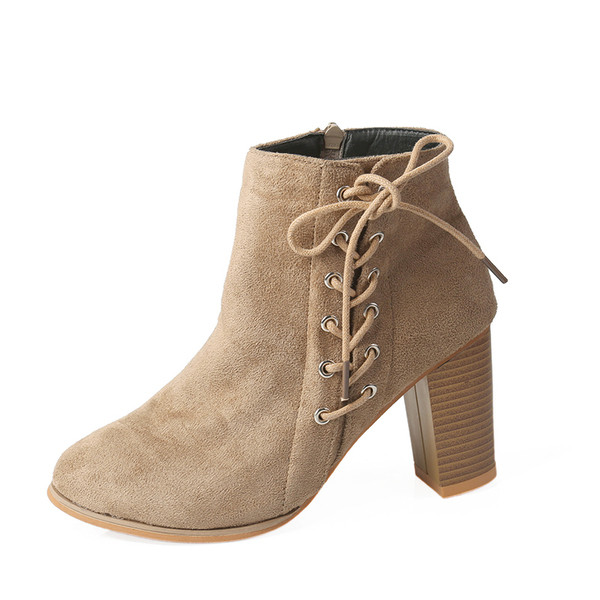 Modern női csizma eco velúr fűzővel bézs és fekete színben