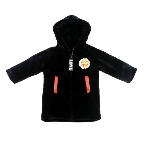 Puha gyerekkabát zsebekkel és kapucnival fekete színben, fiúknak és lányoknak egyaránt