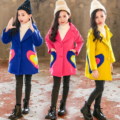 Модерно детско палто за момичета с цветни джобове в няколко цвята