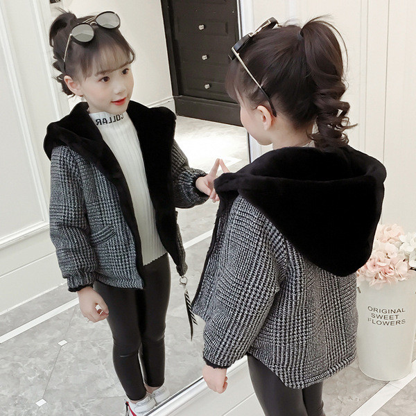 Μοντέρνο μπουφάν με δύο πρόσωπα για κορίτσια με τσέπες και κουκούλα