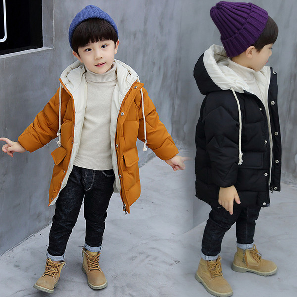 Fiúknak való napi gyerekkabát két színben