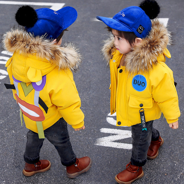 Modern, sárga színű gyerekkabát fiúknak és lányoknak egyaránt
