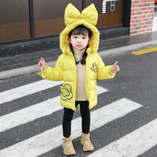 Κομψό παιδικό μπουφάν για κορίτσια με τρισδιάστατο στοιχείο σε διάφορα χρώματα