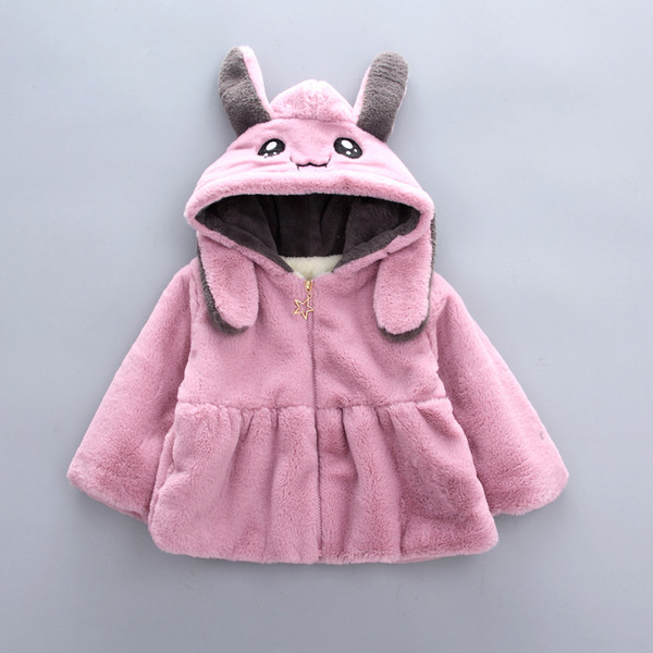 Modern női kabát 3D elemmel