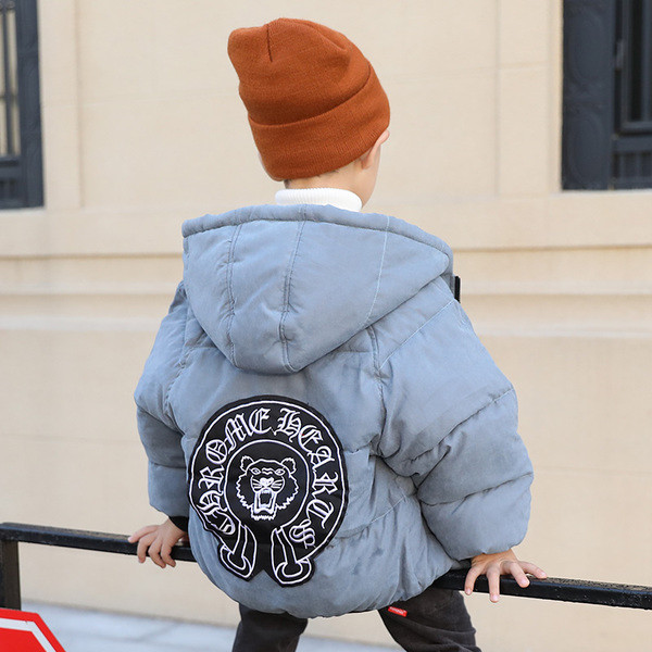 Téli gyerekdzseki kapucnival fiúknak és lányoknak egyaránt