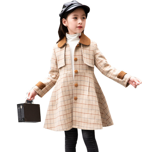 Stílusos gyerekkabát szabású modell két színben