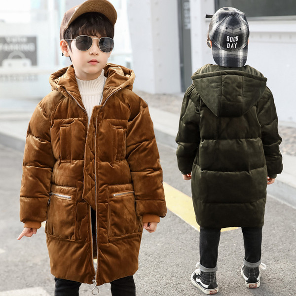 Modern gyerekkabát hosszú modell kapucnival, alkalmas fiúknak és lányoknak
