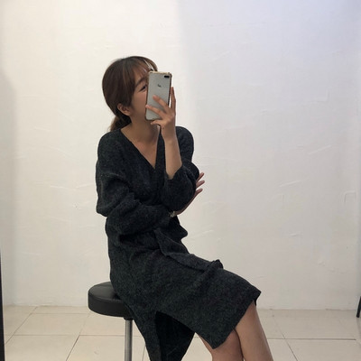 Női téli ruha V-nyakú nyakkendővel több színben