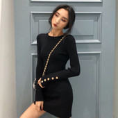 Rövid női ruha, ujjakon gombokkal, két színben