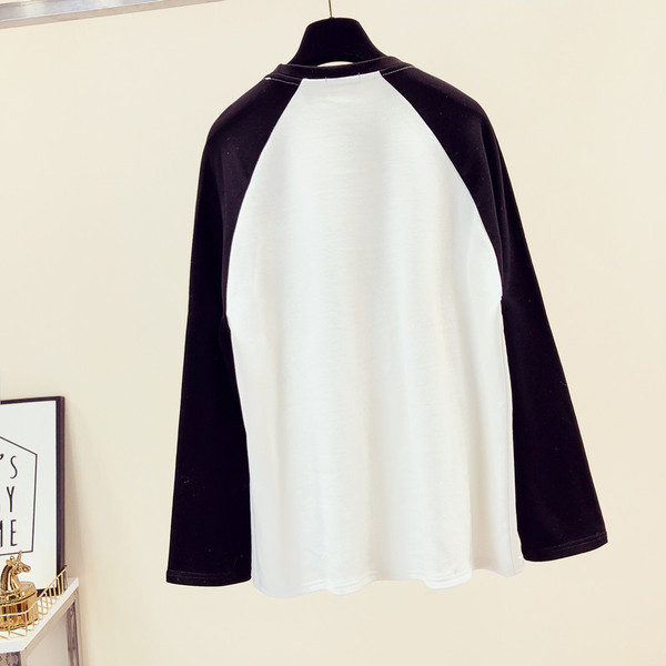 Alkalmi női blúz kutya rátéttel és feliratokkal