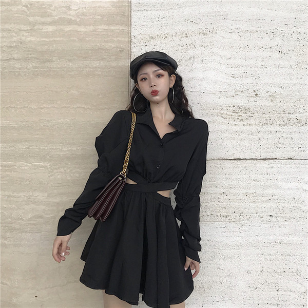 Modern női ruha modell, fekete hátrésszel