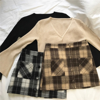 Kockás női szoknya magas derékkal, zsebekkel két színben