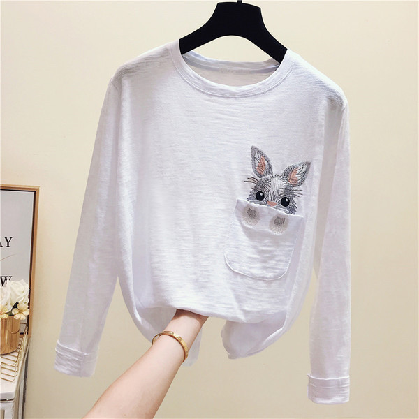 Modern női blúz öt színben hímzéssel