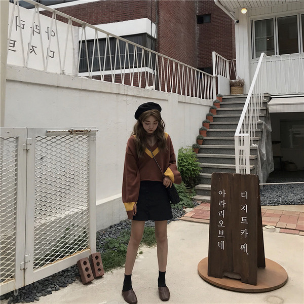 Modern női szoknya magas derékkal, két színben