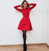 Modern női ruha modell fekete és piros színben