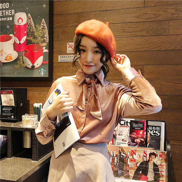 Елегантна дамска риза от кадифе в два цвята