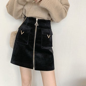 Női téli szoknya zsebekkel és cipzárral több színben