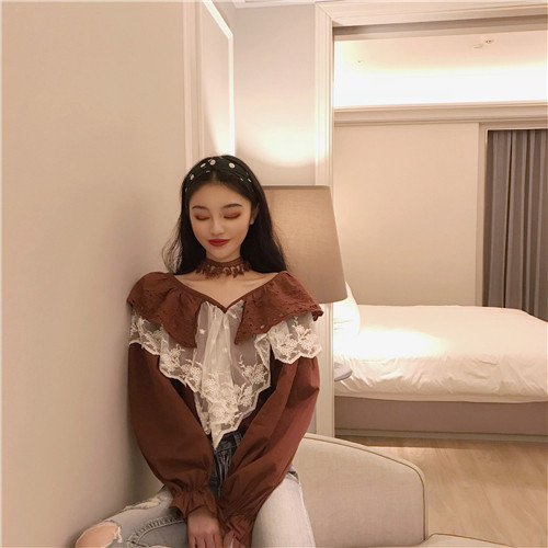 Stílusos női ing csipkével, két színben