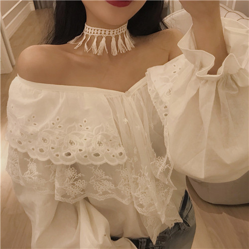 Stílusos női ing csipkével, két színben