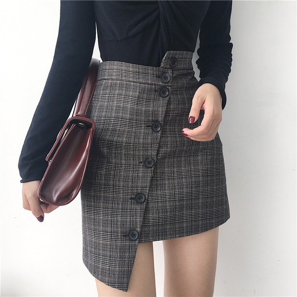 Aszimmetrikus női szoknya két színben