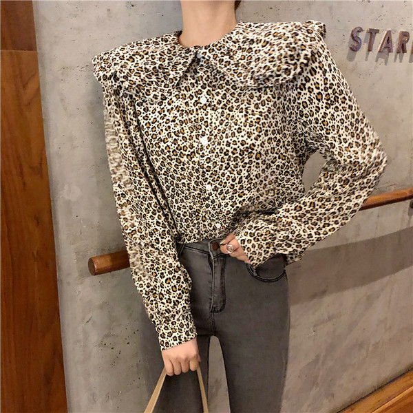 Stílusos női ing leopárd jobbos retro modellben